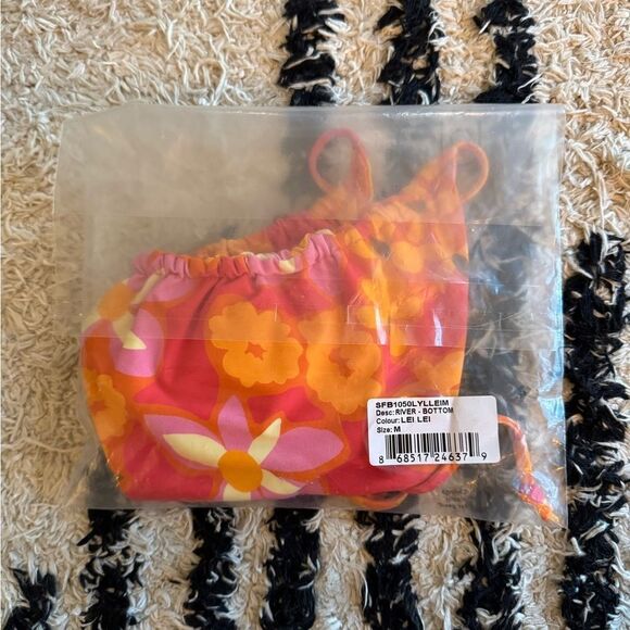 NWT Stone Fox Swim x Revolve River Bottom in Lei Lei Size Medium - Picture 3 of 9